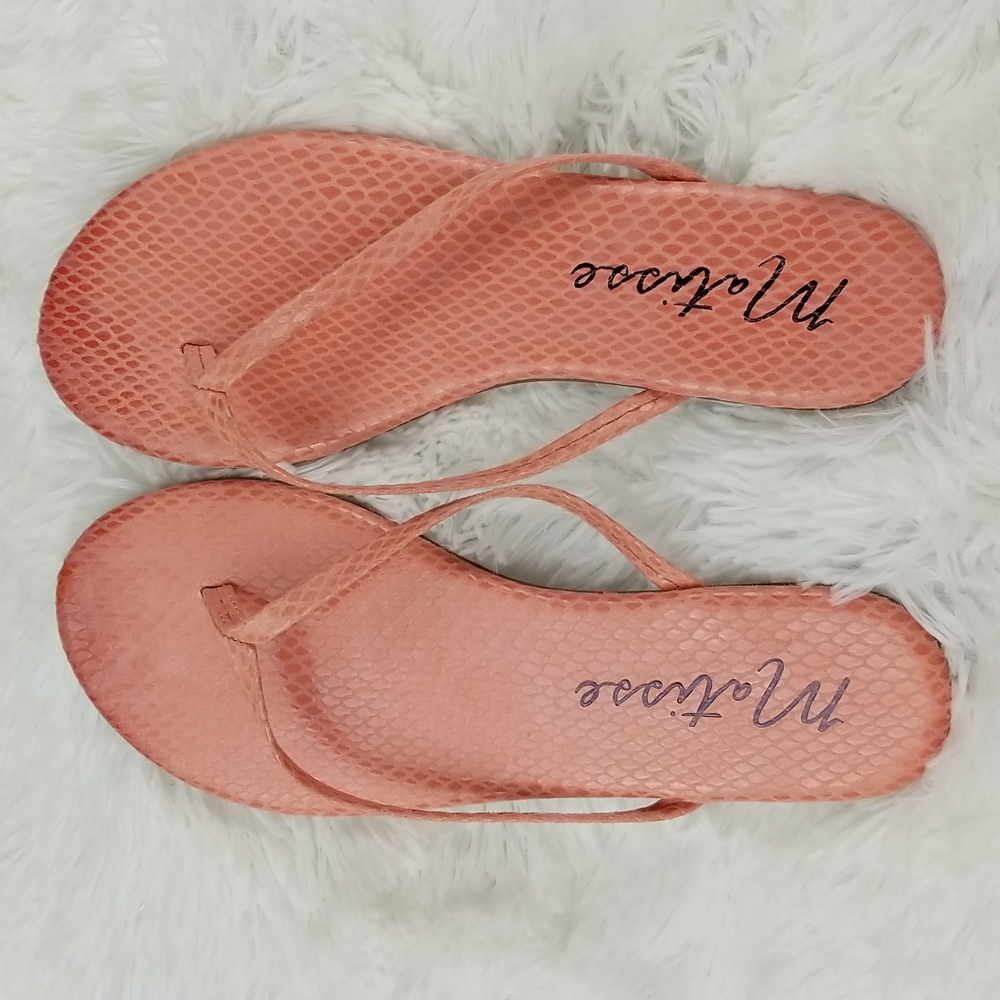 NWOB Matisse Malibu Snake Print Thong Sandals